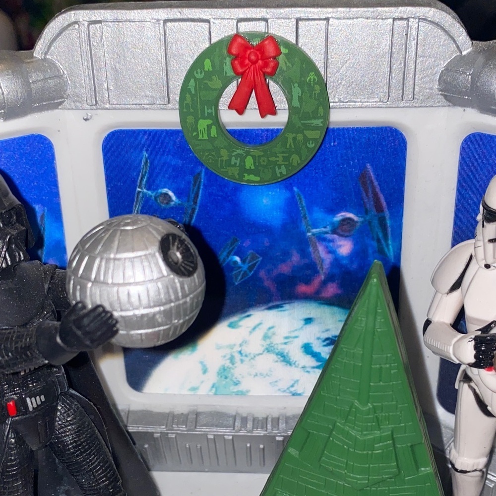 Collectible Star Wars Holiday Action Set - Black, White, Green - Picture 7 of 8